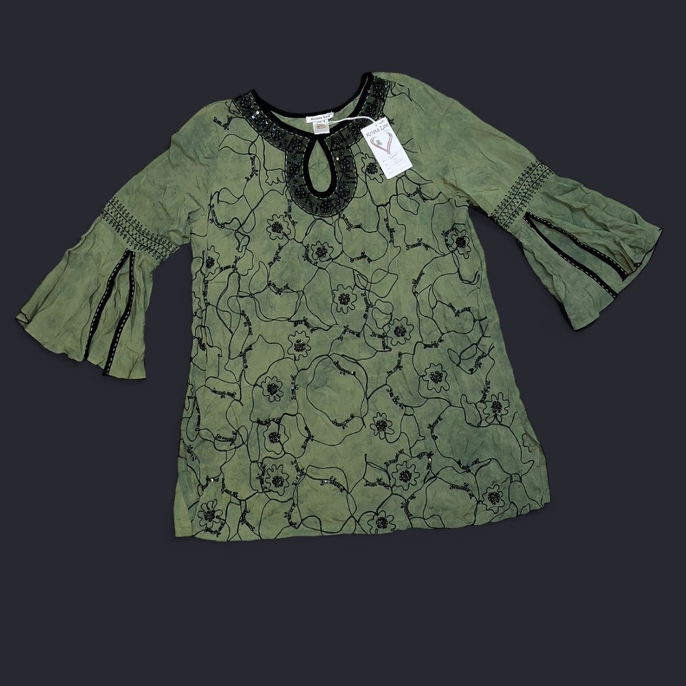 Krista Lee NWT Green Black Sequin Bell Sleeve Top Bohemian Size Small